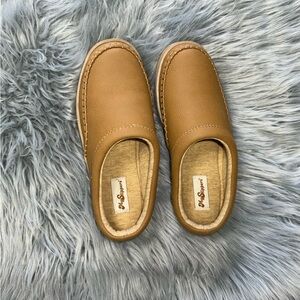 New My slippers by my pillow Women's cushioned leather upper slippers size 6